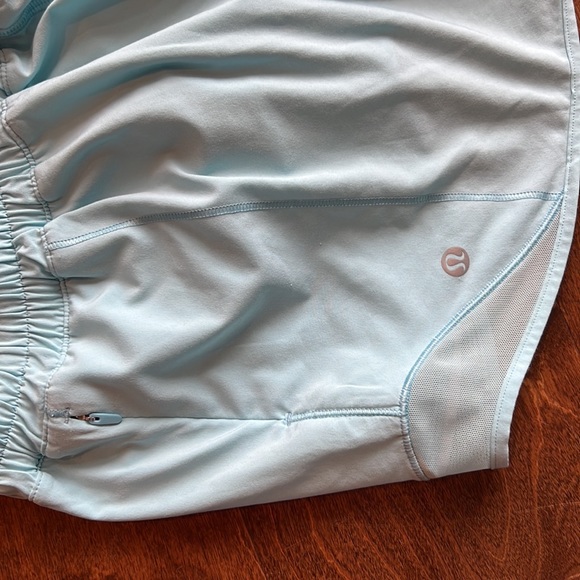 Hotty Hot Low-Rise Lined Short 4” - Picture 3 of 4